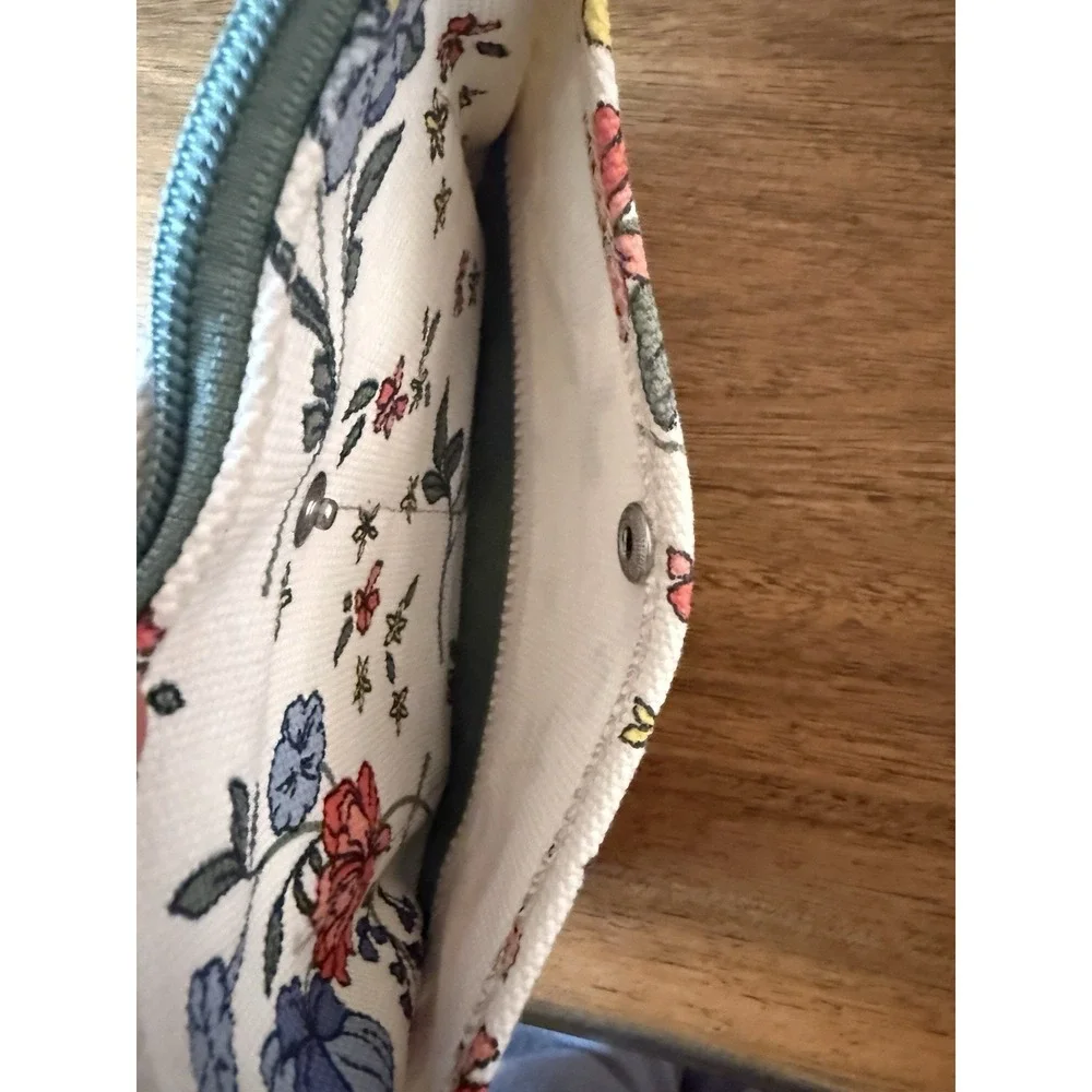 Lands' End Medium Canvas Zipper Pouch Wristlet‎ Floral
